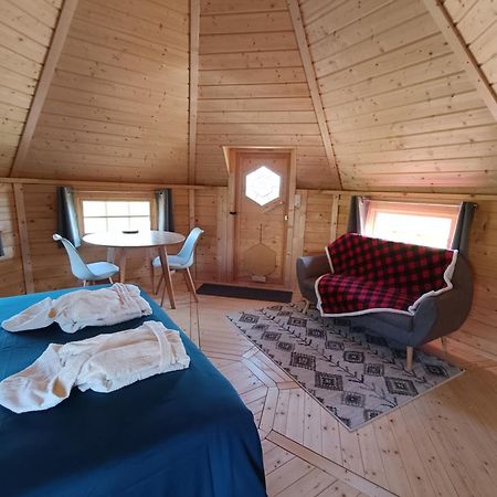 Les Cabanes Du Grand Nord Pradines  外观 照片
