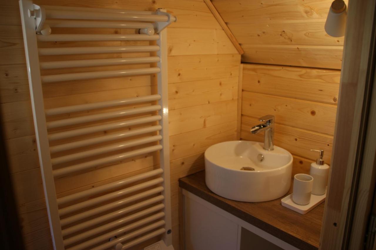 Les Cabanes Du Grand Nord Pradines  外观 照片